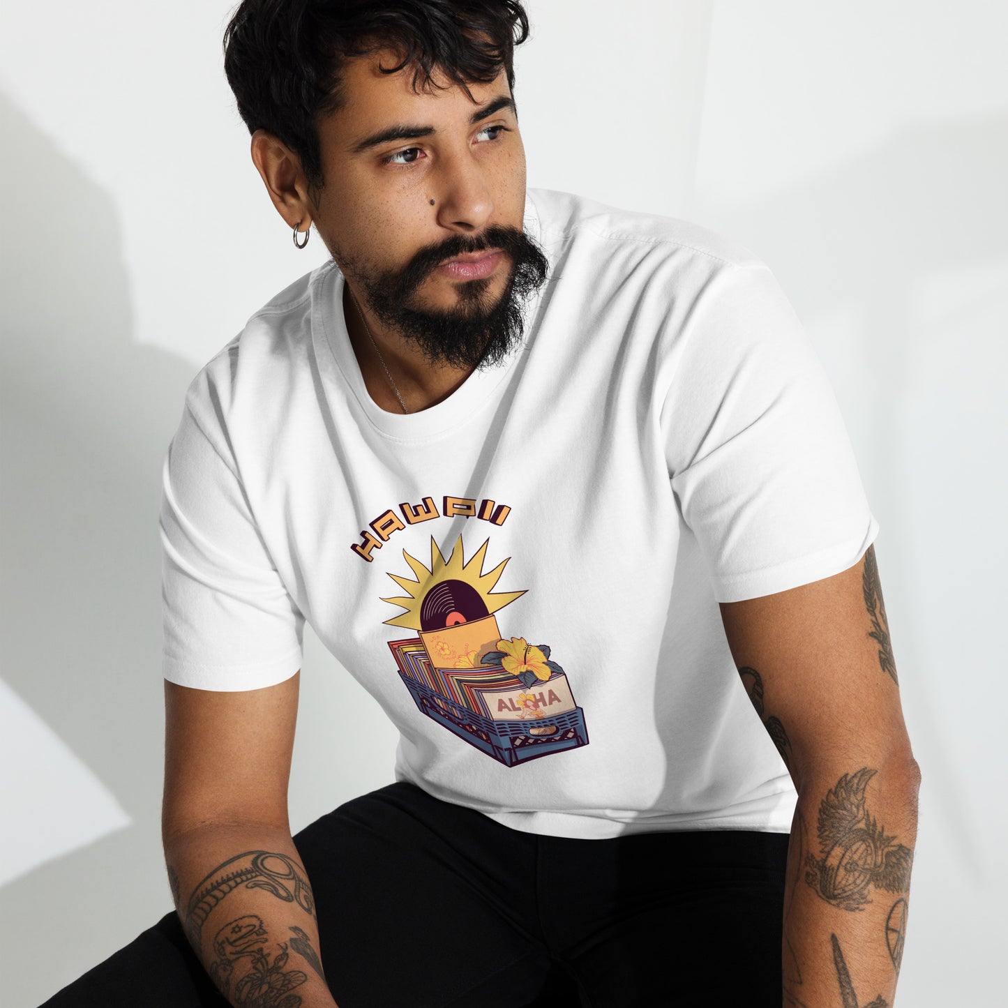 Hawaii Vinyl Records Men’s Premium Heavyweight Tee